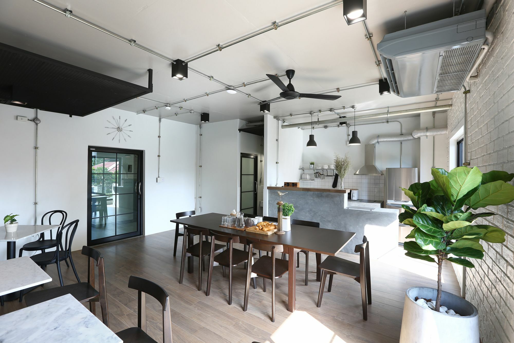 Sukh Serviced Apartment Ban Kho Hong Luaran gambar
